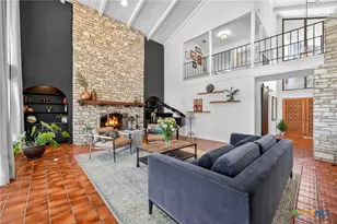 201 S Contour Dr, Gonzales, TX 78629 - Photo 12