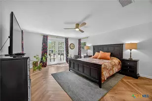 201 S Contour Dr, Gonzales, TX 78629 - Photo 4