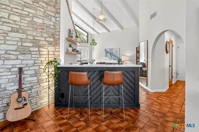 201 S Contour Drive, Gonzales, TX 78629 - Photo 10