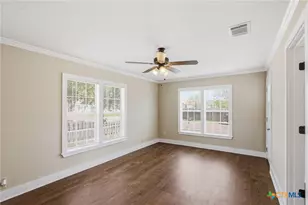 1406 N Clinton St, Cuero, TX 77954 - Photo 20