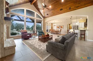 1174 Sapling Spg, New Braunfels, TX 78132 - Photo 8