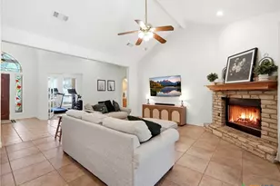 121 Delaney Rae, New Braunfels, TX 78132 - Photo 8