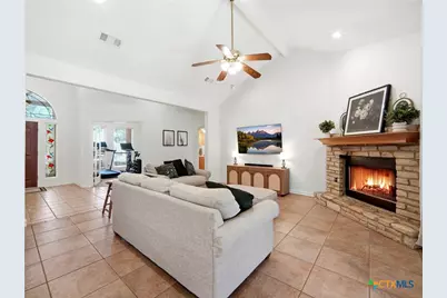 121 Delaney Rae, New Braunfels, TX 78132 - Photo 8