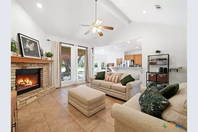 121 Delaney Rae, New Braunfels, TX 78132 - Photo 10