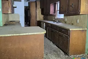 1807 N Wheeler St, Victoria, TX 77901 - Photo 4