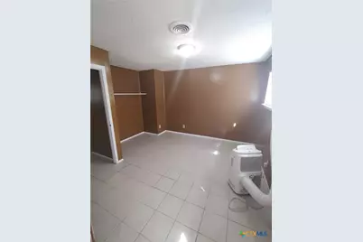 1015 Hall Avenue #33, Killeen, TX 76541 - Photo 8