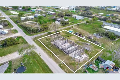 814 N 15th Street, Port O'Connor, TX 77982 - Photo 2
