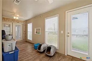 123 E Harbor Dr, Port Lavaca, TX 77979 - Photo 38