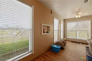 123 E Harbor Dr, Port Lavaca, TX 77979 - Photo 40