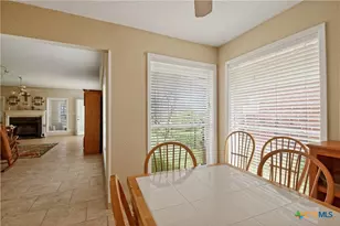 123 E Harbor Dr, Port Lavaca, TX 77979 - Photo 20