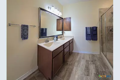 660 Knoll Brook, New Braunfels, TX 78130 - Photo 14