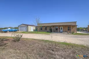 2151 Old Lehmann Rd, Seguin, TX 78155 - Photo 2