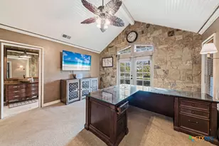 21749 Forest Waters Cir, Garden Ridge, TX 78266 - Photo 16