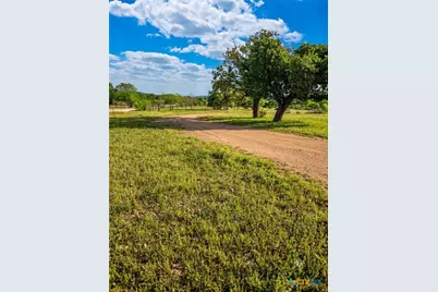 925 Old Spanish Trl, Buchanan Dam, TX 78609 - Photo 2