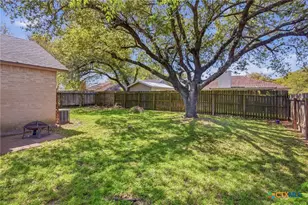 109 Queenswood Trail, Victoria, TX 77901 - Photo 18