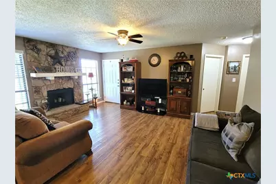 109 Queenswood Trail, Victoria, TX 77901 - Photo 4