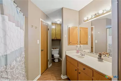 109 Queenswood Trail, Victoria, TX 77901 - Photo 10