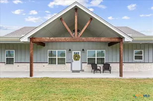 639 County Rd 101, Rogers, TX 76569 - Photo 2