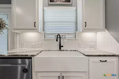 639 County Road 101, Rogers, TX 76569 - Photo 8