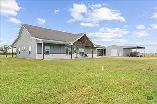 639 County Rd 101, Rogers, TX 76569 - Photo 28