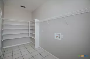 515 Bridle Ln, Victoria, TX 77904 - Photo 12