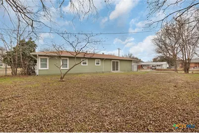 17 Matthews Drive, Lampasas, TX 76550 - Photo 6