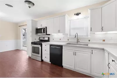 17 Matthews Drive, Lampasas, TX 76550 - Photo 14