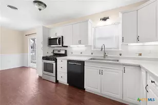 17 Matthews Dr, Lampasas, TX 76550 - Photo 14