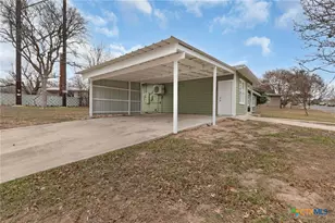 17 Matthews Dr, Lampasas, TX 76550 - Photo 4