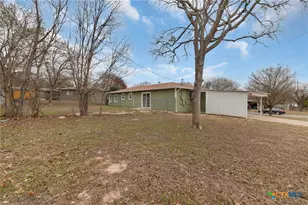 17 Matthews Dr, Lampasas, TX 76550 - Photo 2