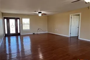 1206 Alcalde De La Bahia, Goliad, TX 77963 - Photo 4