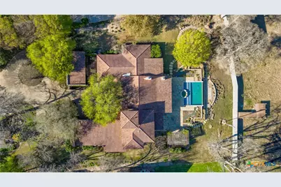 930 Lakeview Trail, Mcqueeney, TX 78123 - Photo 2