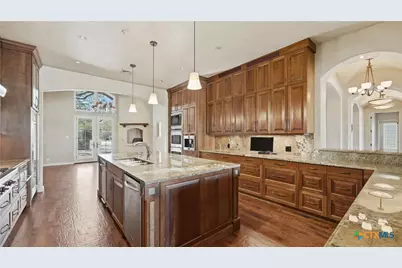 930 Lakeview Trail, Mcqueeney, TX 78123 - Photo 16