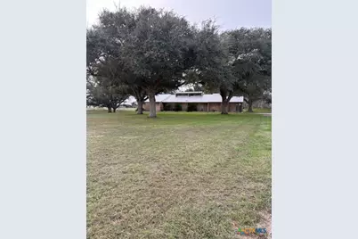 2082 Fm 318, Hallettsville, TX 77964 - Photo 1
