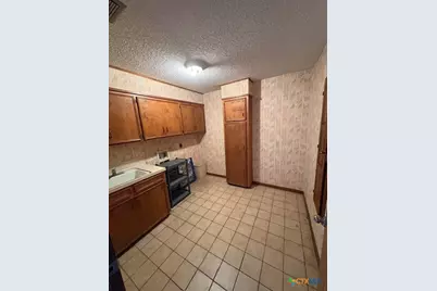 2082 Fm 318, Hallettsville, TX 77964 - Photo 14