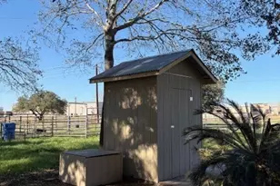 2082 FM318, Hallettsville, TX 77964 - Photo 22