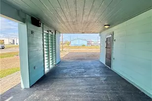 411 W Olive Ave, Port O'Connor, TX 77982 - Photo 42