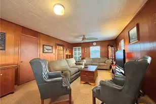 411 W Olive Ave, Port O'Connor, TX 77982 - Photo 8