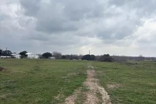 2082 FM318, Hallettsville, TX 77964 - Photo 2