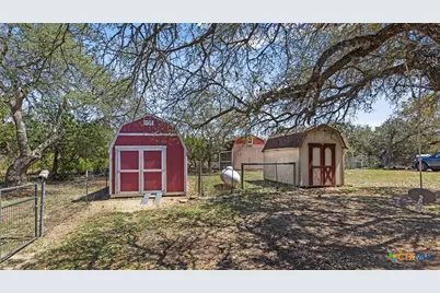 8010 Devonshire Drive, Spring Branch, TX 78070 - Photo 28