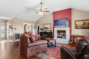 8010 Devonshire Dr, Spring Branch, TX 78070 - Photo 4