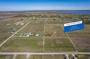 9 5 Bay Meadows Dr, Port Lavaca, TX 77979 - Photo 1