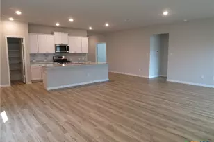 554 Blue Stem Rd, New Braunfels, TX 78130 - Photo 6