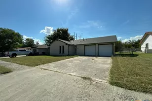 1202 Alta Mira Dr, Killeen, TX 76541 - Photo 2