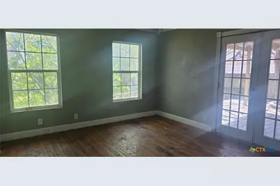 2001 E Forrest Street, Victoria, TX 77901 - Photo 8