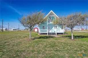 376 Haddock Dr, Palacios, TX 77465 - Photo 40