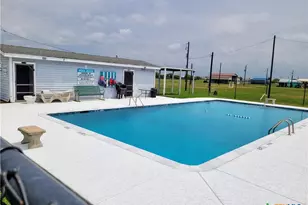 376 Haddock Dr, Palacios, TX 77465 - Photo 34