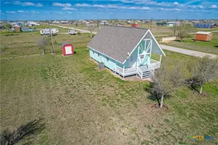 376 Haddock Dr, Palacios, TX 77465 - Photo 4