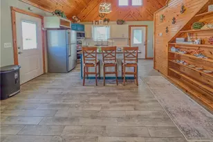 376 Haddock Dr, Palacios, TX 77465 - Photo 14
