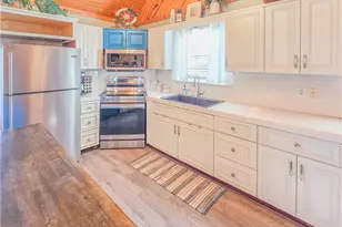 376 Haddock Dr, Palacios, TX 77465 - Photo 10